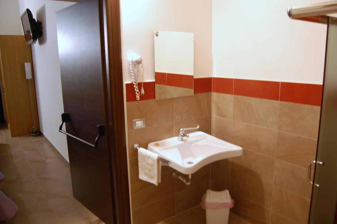 Terre Iblee Resort Chiaramonte Gulfi Exterior foto